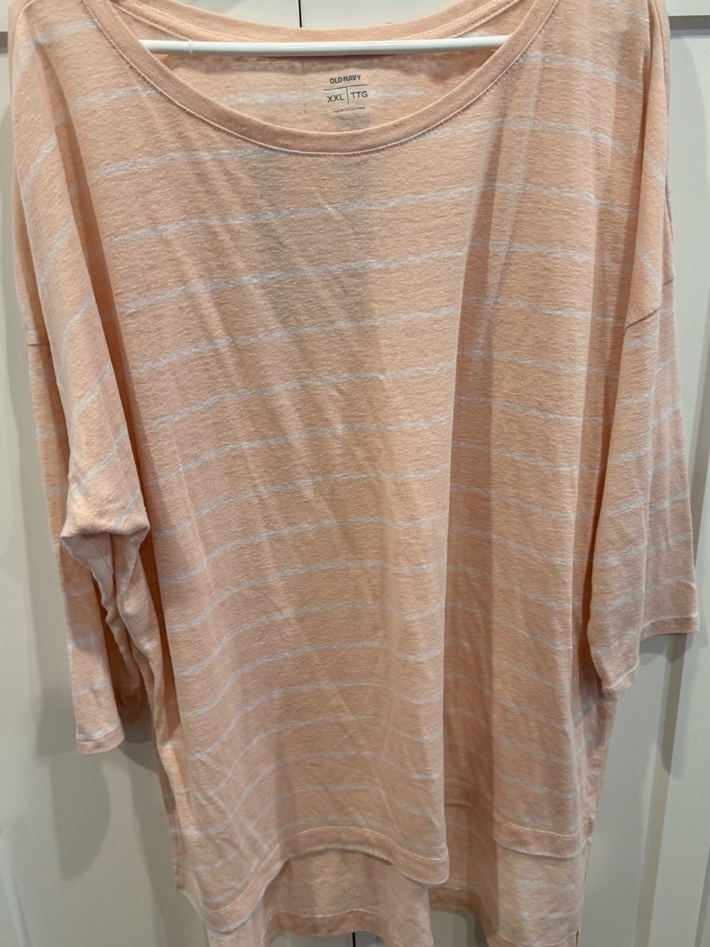Old Navy Peach Tee with Subtle White Stripe
